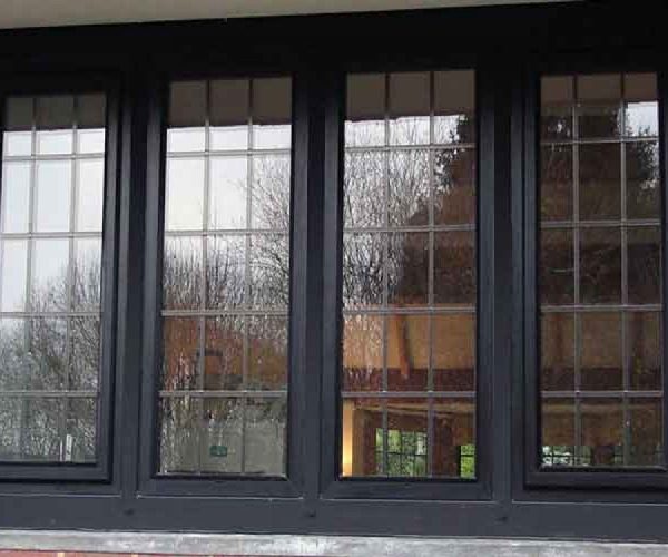 پنجره-دوجداره-مشکی-0-1200x750